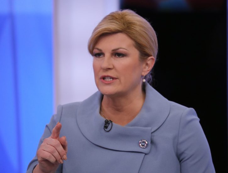 Kolinda podignutim srednjim prstom poslala poruku Škori