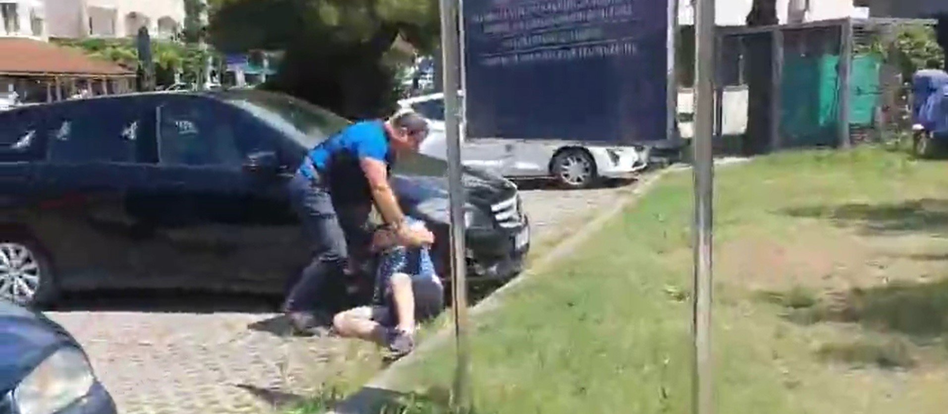 URA: Policijski teror i nasilje preliće čašu, policija da otkaže poslušnost mafiji