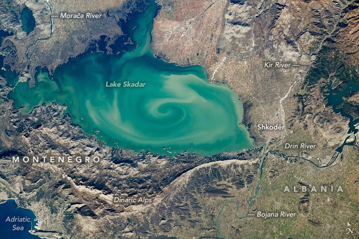 Skadarsko jezero je slika dana NASE (Jedinstveni snimak iz svemira )