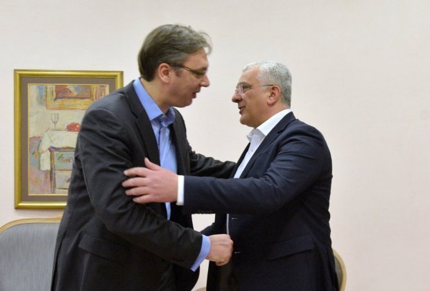 Mandić čestitao Vučiću: Od jeseni krećemo istim putem napretka, koji podrazumjeva i najveću saradnju sa Srbijom