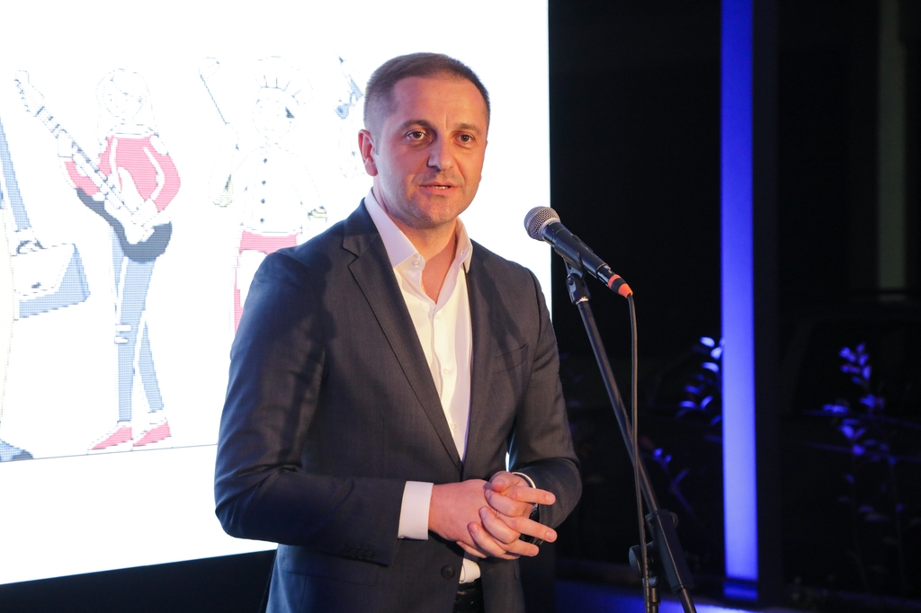 Šehović: Sjutra počinje konkurs za dodjelu 800 stipendija za đake stručnih škola, vrijednih pola miliona eura