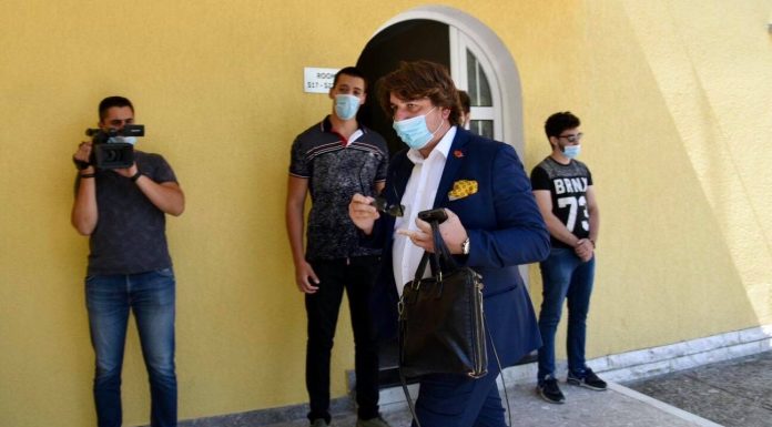 Završen sastanak opozicije: Dužnost nam je braniti interes građana i pobjedu koja vodi do oslobođenja CG