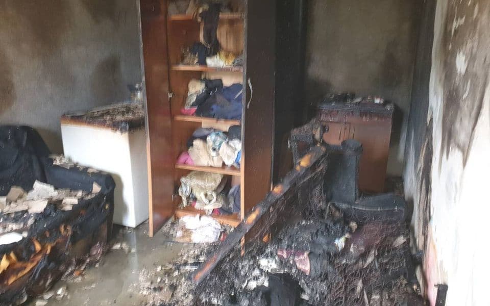 Bijelo Polje: Požar u porodičnoj kući, izgorjeli dio krova i soba