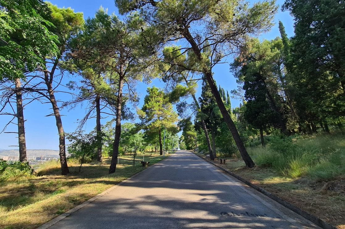 Park šuma Ljubović dobija novi mobilijar
