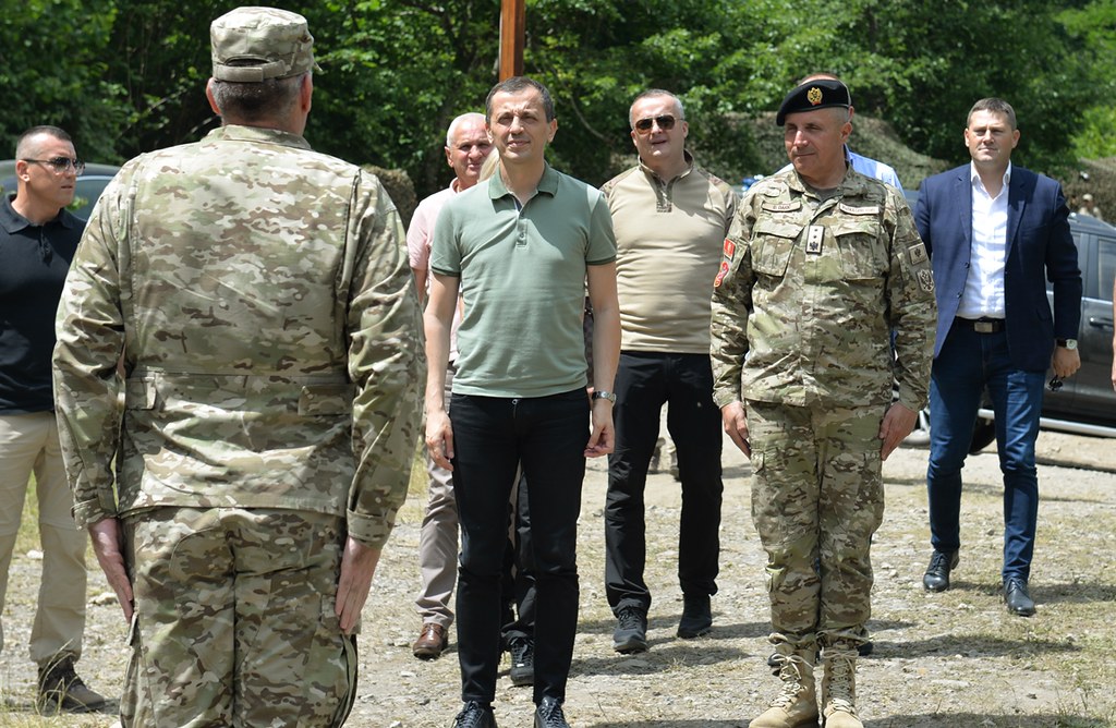 Bošković sa polaznicima Ljetnjeg vojnog kampa: Plan nam je da kamp internacionalizujemo