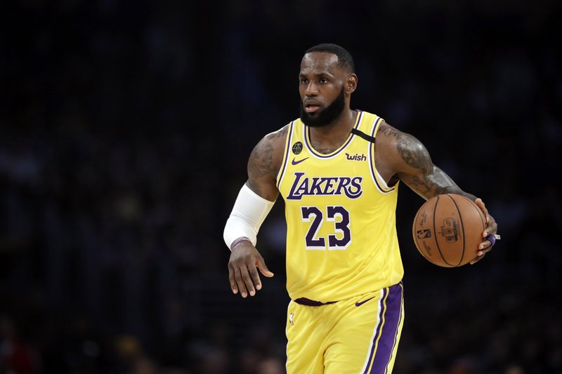 Sličica Lebrona Džejmsa iz prve sezone u NBA prodata za 1,8 miliona dolara