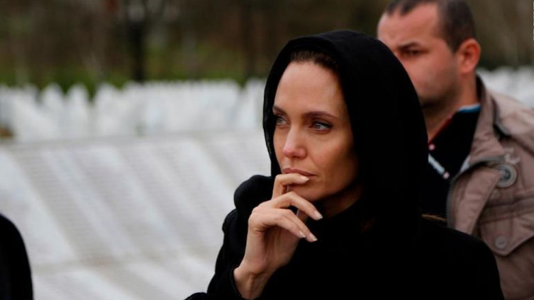 Emotivna poruka koju je poslala Anđelina Džoli povodom godišnjice genocida u Srebrenici
