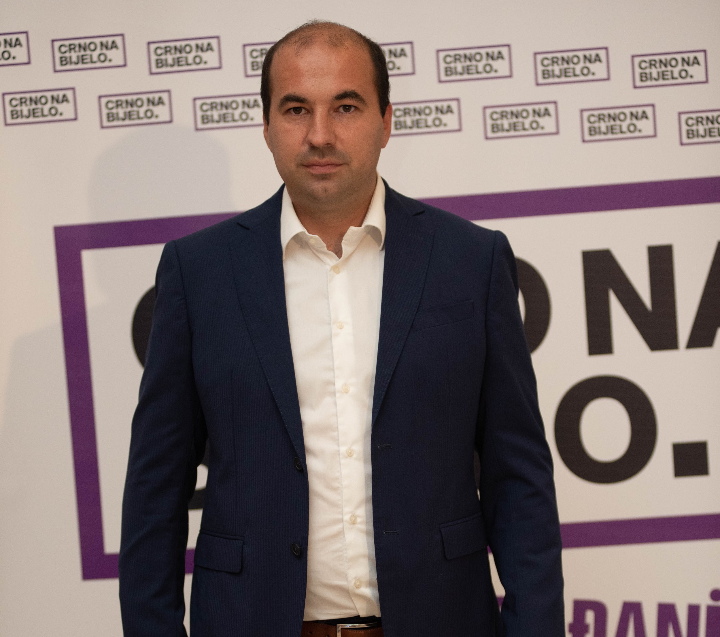 Rađenović poručio Divanoviću: Nećete uspjeti više da dijelite građane Budve i Crne Gore