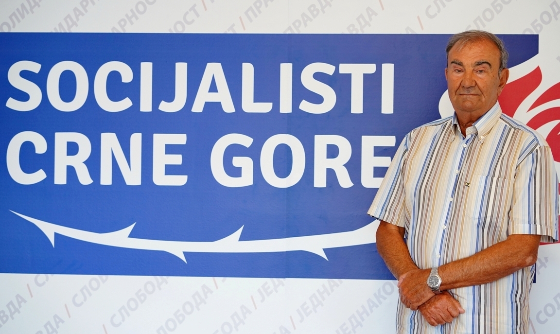 Maslovar: Aprcoviću, kako oprati ruke bez vode?