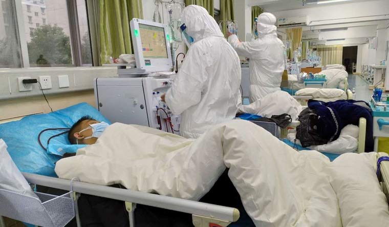 Amerikanac preminuo posle “korona partija”, mislio da je virus izmišljotina