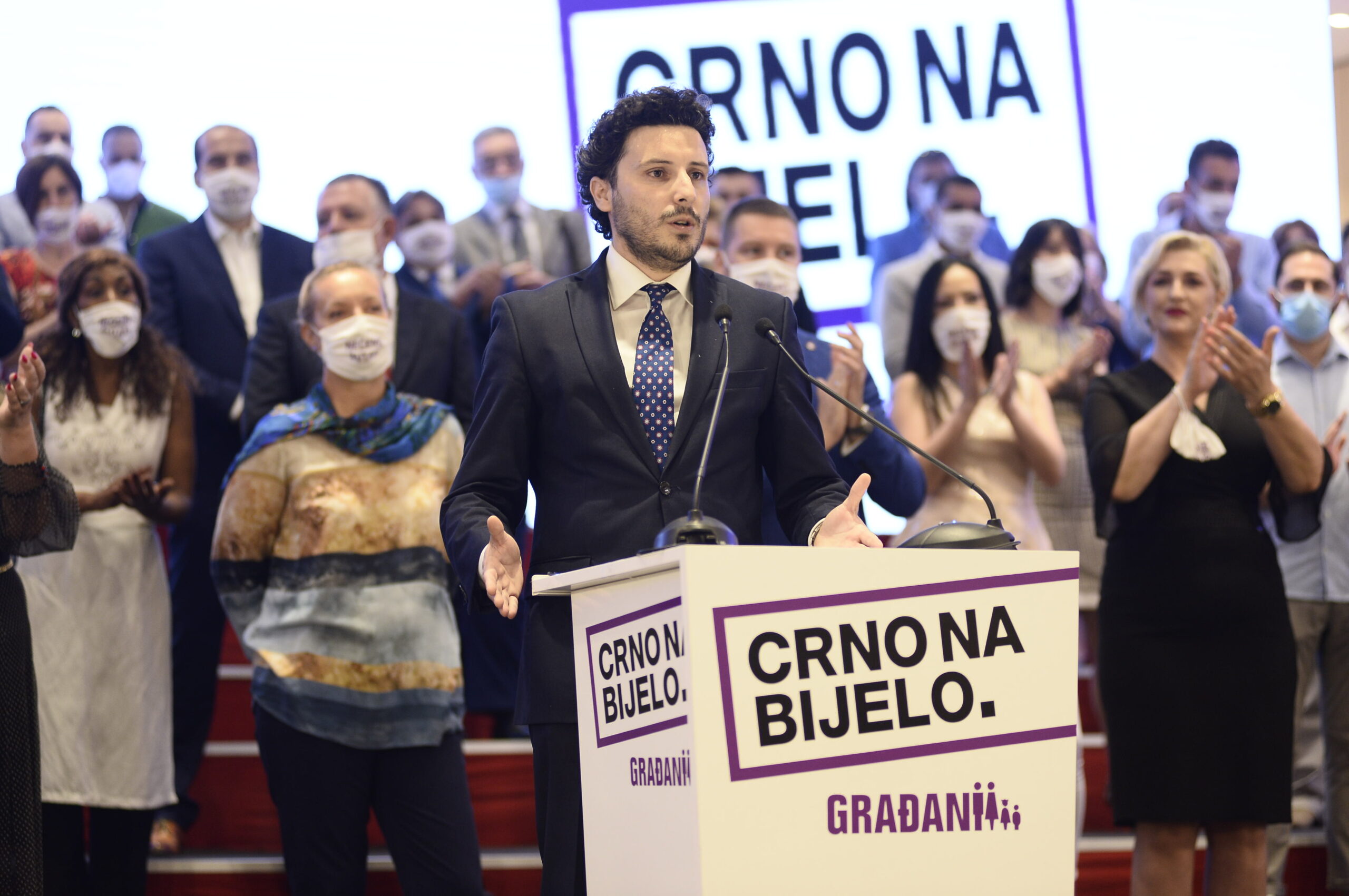 Abazović čestitao Kurban-bajram: Žrtvujmo se za univerzalne vrijednosti i budimo dobri ljudi