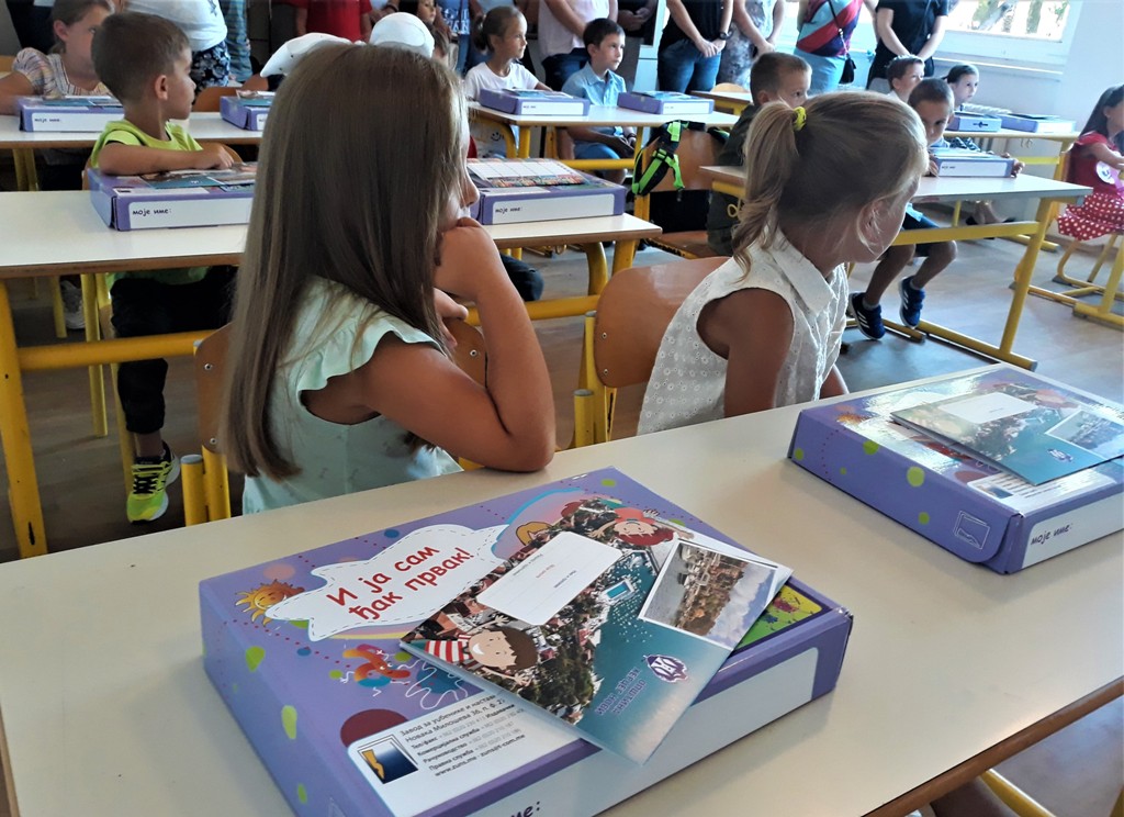 Opština Herceg Novi poklanja udžbenike đacima prvih pet razreda