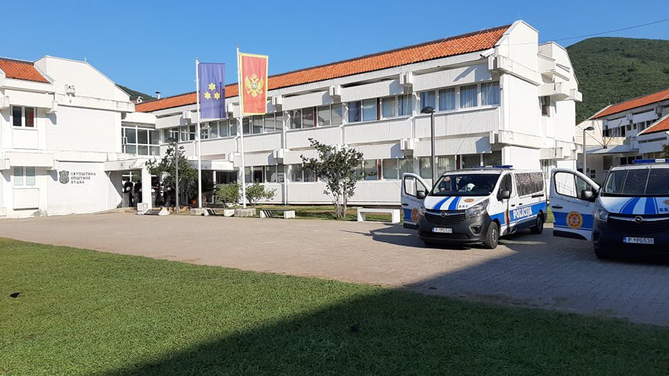 Opština Budva isplatila februarske zarade