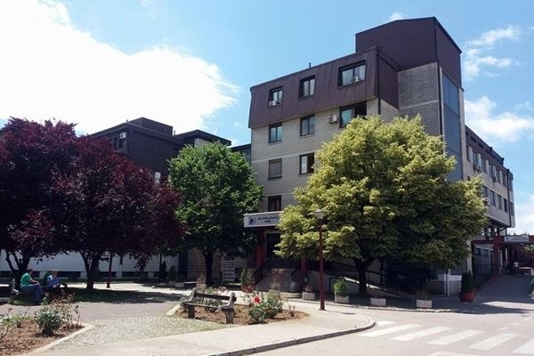 Jedan inficirani iz Pljevalja upućen u Opštu bolnicu Nikšić
