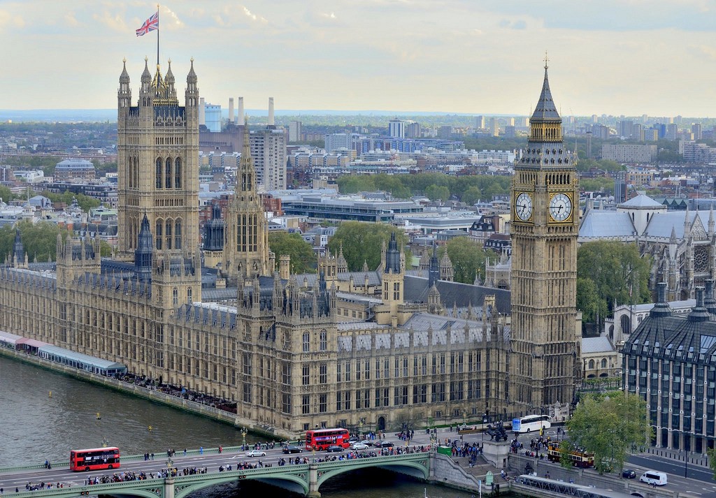 Ko su britanski poslanici koji podržavaju SPC u Crnoj Gori?