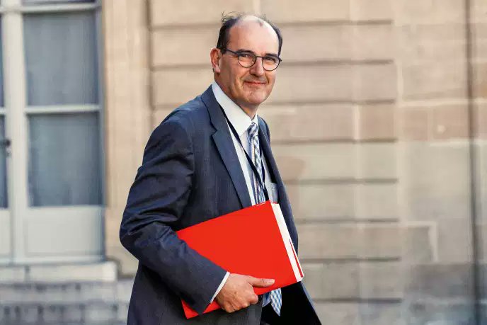 Francuski predsjednik Emanuel Makron imenovao je Žan Kasteksa za novog premijera