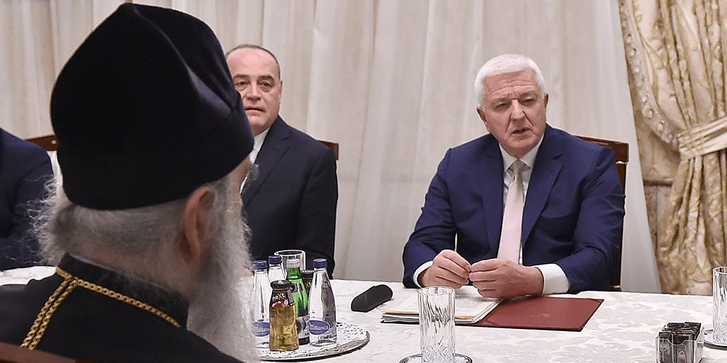 Mitropolija i Država: Zašto Mitropolit Amfilohije želi da sačuva para-državni status SPC u Crnoj Gori?