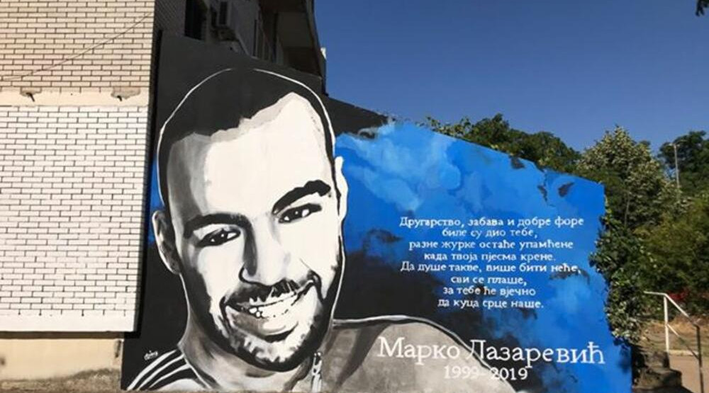 Mural u čast stradalog navijača Budućnosti Marka Lazarevića