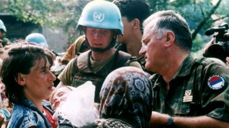 Holandija formirala komisiju za određivanje odštete porodicama ubijenih u Srebrenici