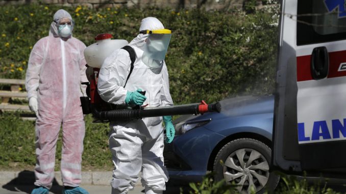 Velika Britanija broji skoro 200 mrtvih, sve bliže 50 hiljada žrtava