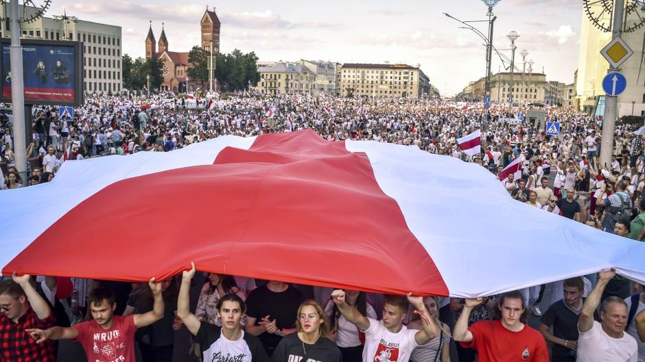 Održan masovni protest opozicije u Minsku, najveći u istoriji Bjelorusije