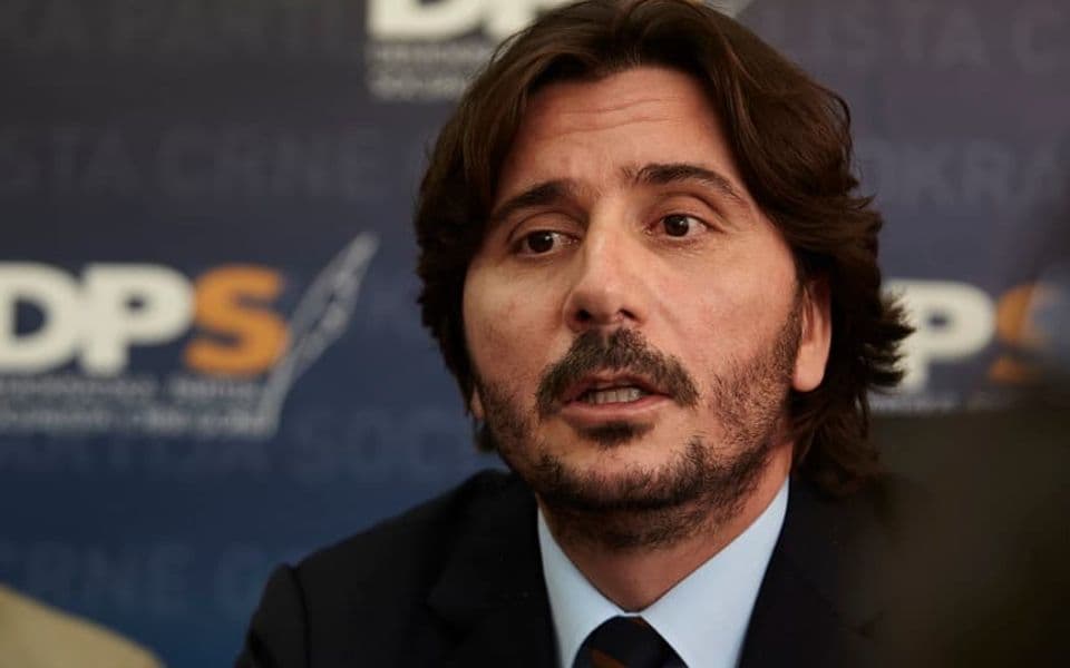 Divanović: Nikad više nećete brukati Budvu, zavađati prijatelje i kumove, presrijetati strane turiste…