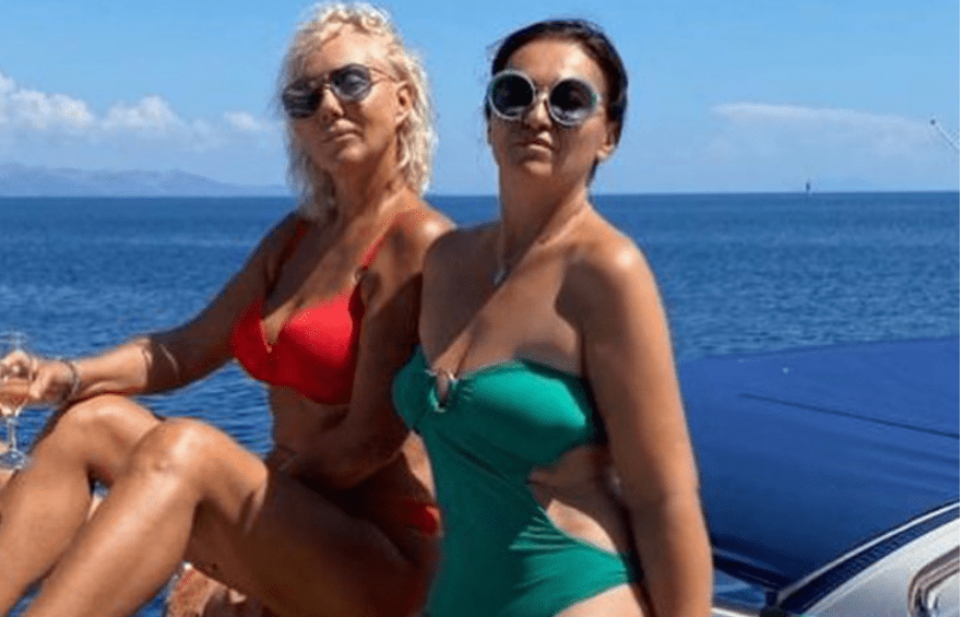 Lepa Brena i Nina Badrić u bikinijima uživale na jahti