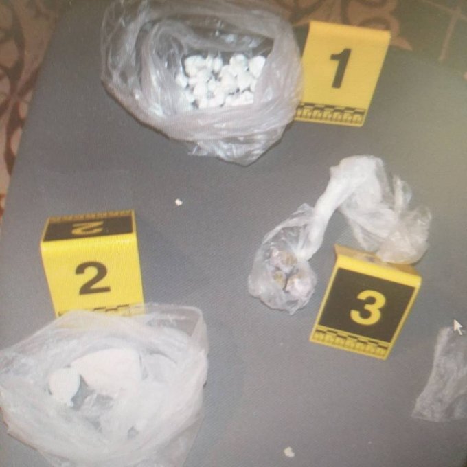 Tivat: Pronađena droga, uhapšene dvije osobe