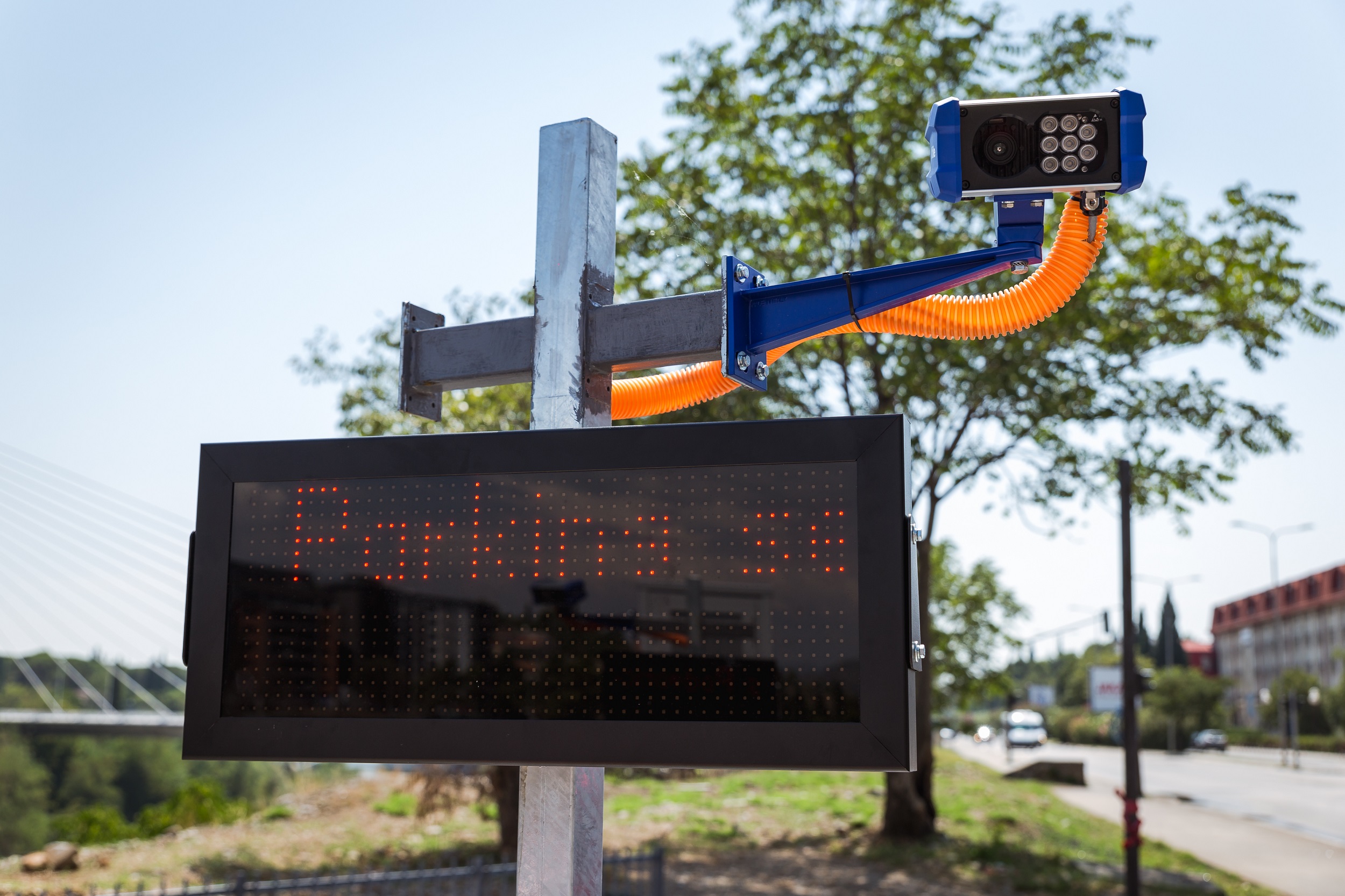 Besplatan parking do kraja septembra: Podgorica dobila prva automatizovana smart parkirališta