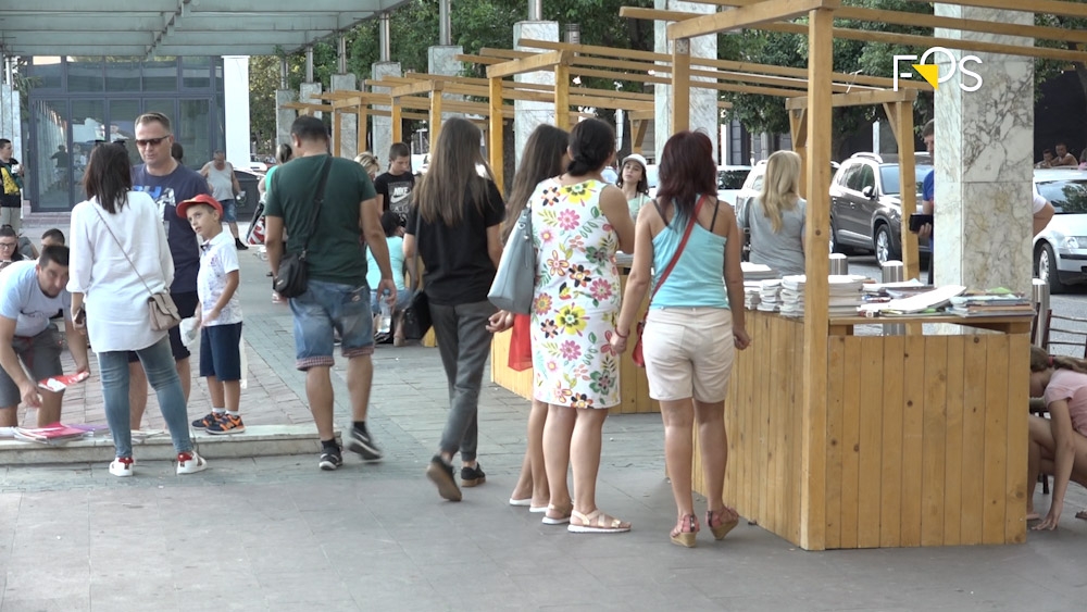 Počela prodaja polovnih knjiga u Podgorici, prodavci nezadovoljni
