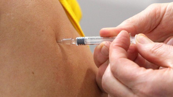 Iako vakcine nijesu bezbjedne, Kinezi ih uveliko primaju
