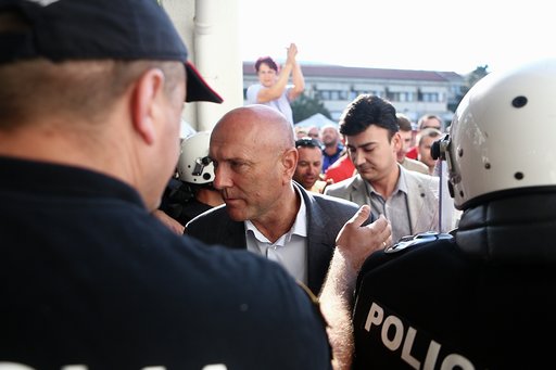 Gregović i protiv Carevića podnio prijavu: Nasilno upali u kancelariju