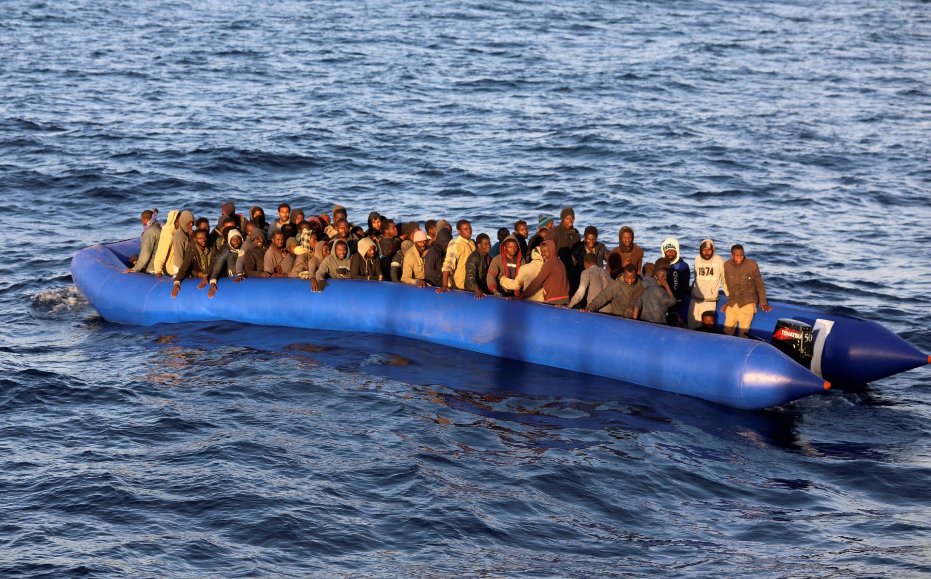 Brod sa više od 100 migranata plovi ka Francuskoj