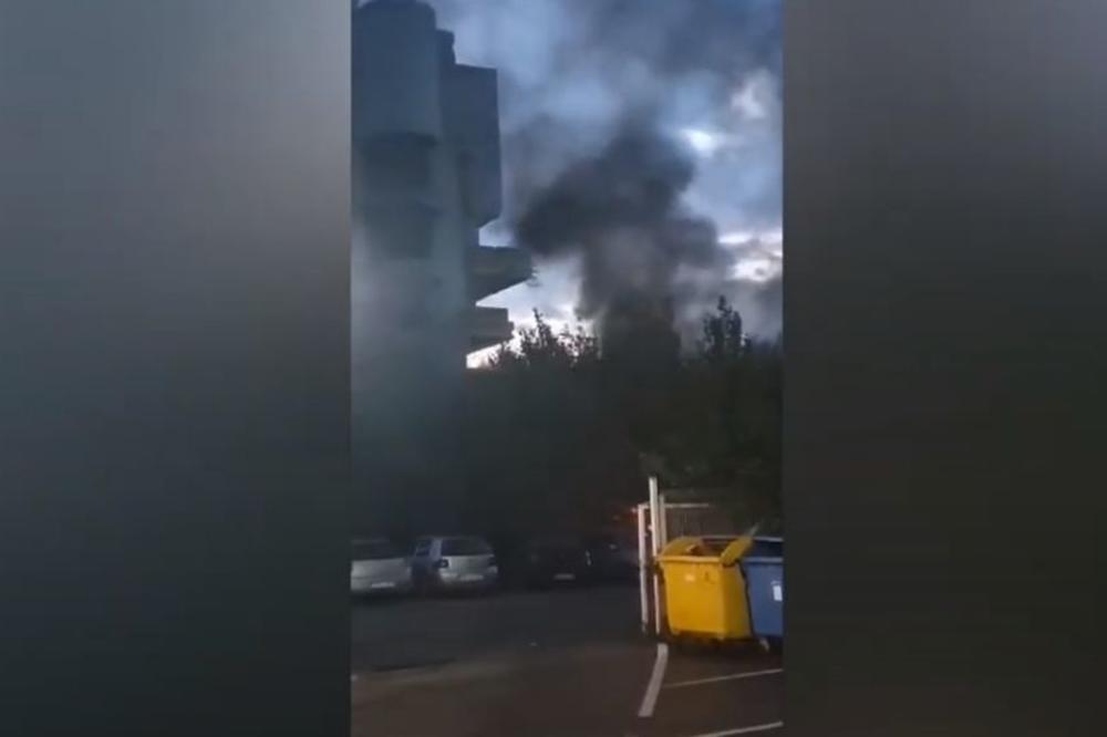 SARAJEVO: Požar u blizini bivšeg Doma penzionera, vatru zapalili migranti (VIDEO)