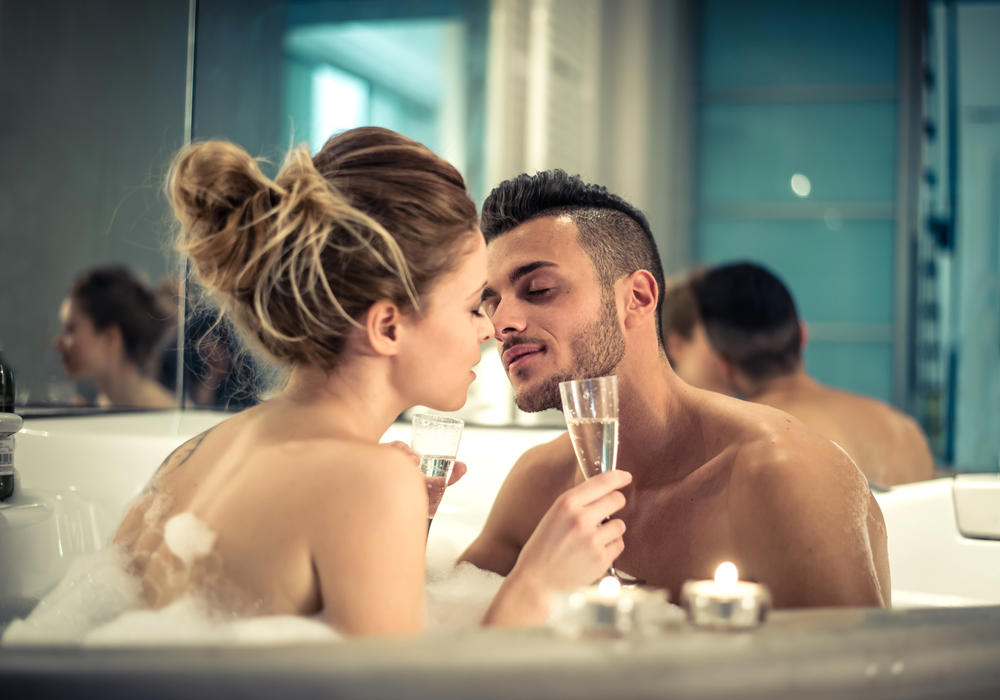 KAKO DA GA UZBUDITE ? Pet savjeta djevojaka koje rade u “hot lajnu”