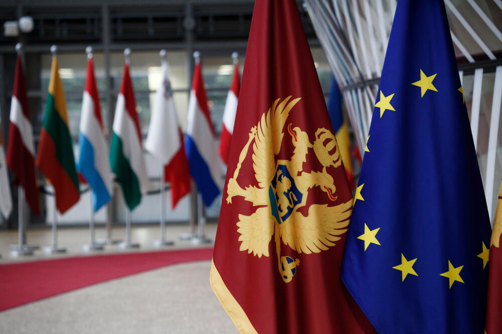 Crna Gora i dalje na listi zemalja čiji građani ne mogu putovati u EU