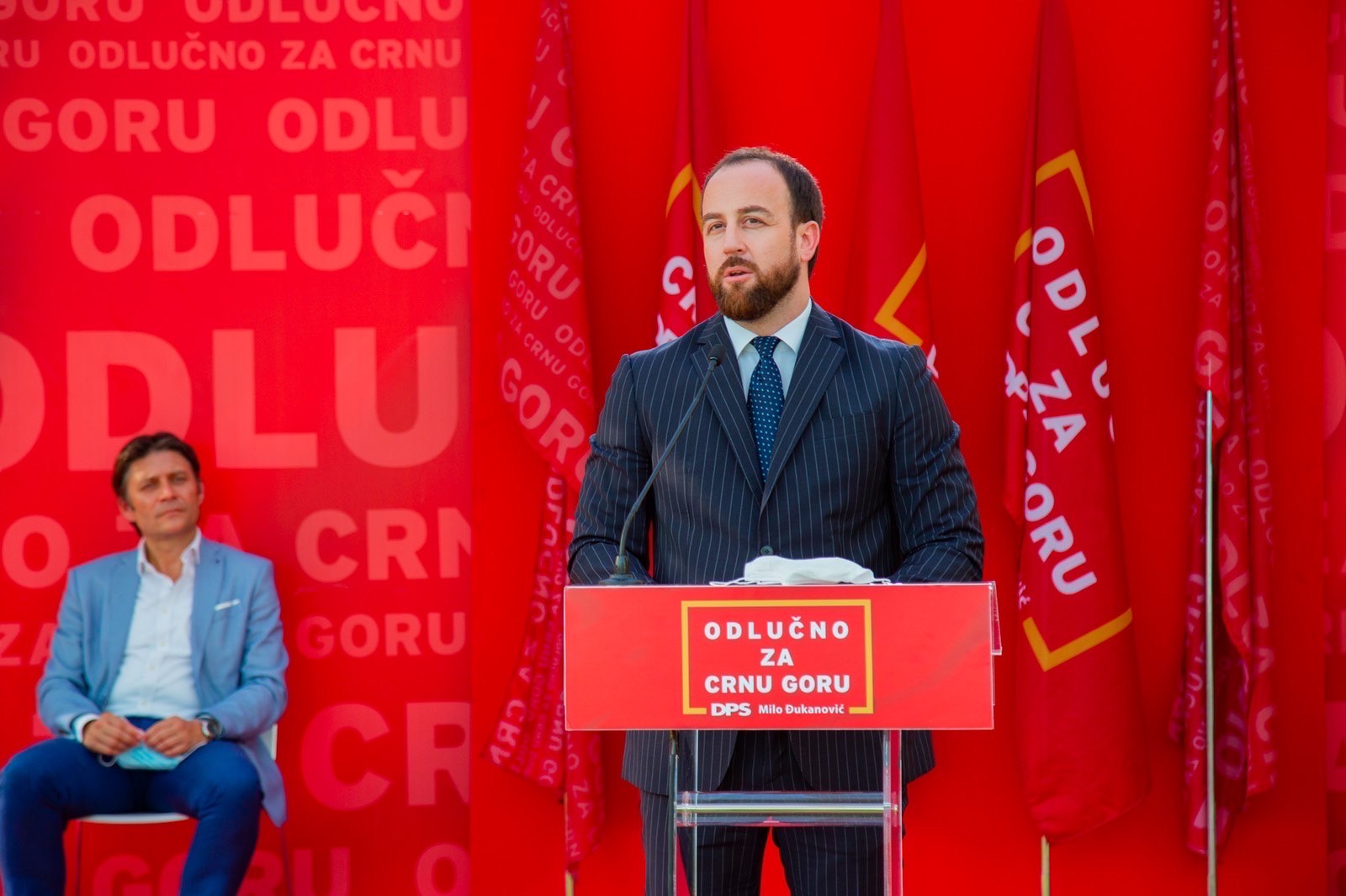 Nikolić: Dačić se nada da će mu napadi na Crnu Goru donijeti ministarsko mjesto