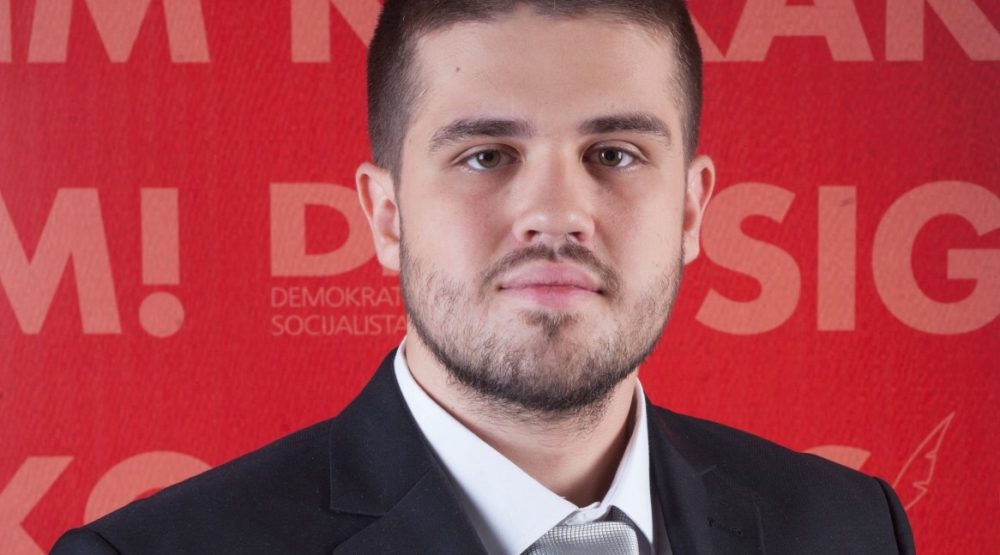 Nikolić o Peroviću: Provincijska pretencioznost i politička monstruoznost crnogorskog Arhimeda
