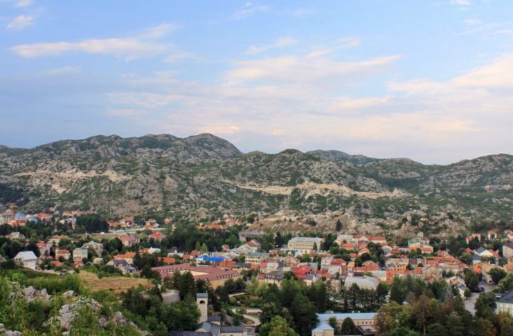 Cetinje: Situacija se usložnjava, najavljene pojačane kontrole osoba u samoizolaciji