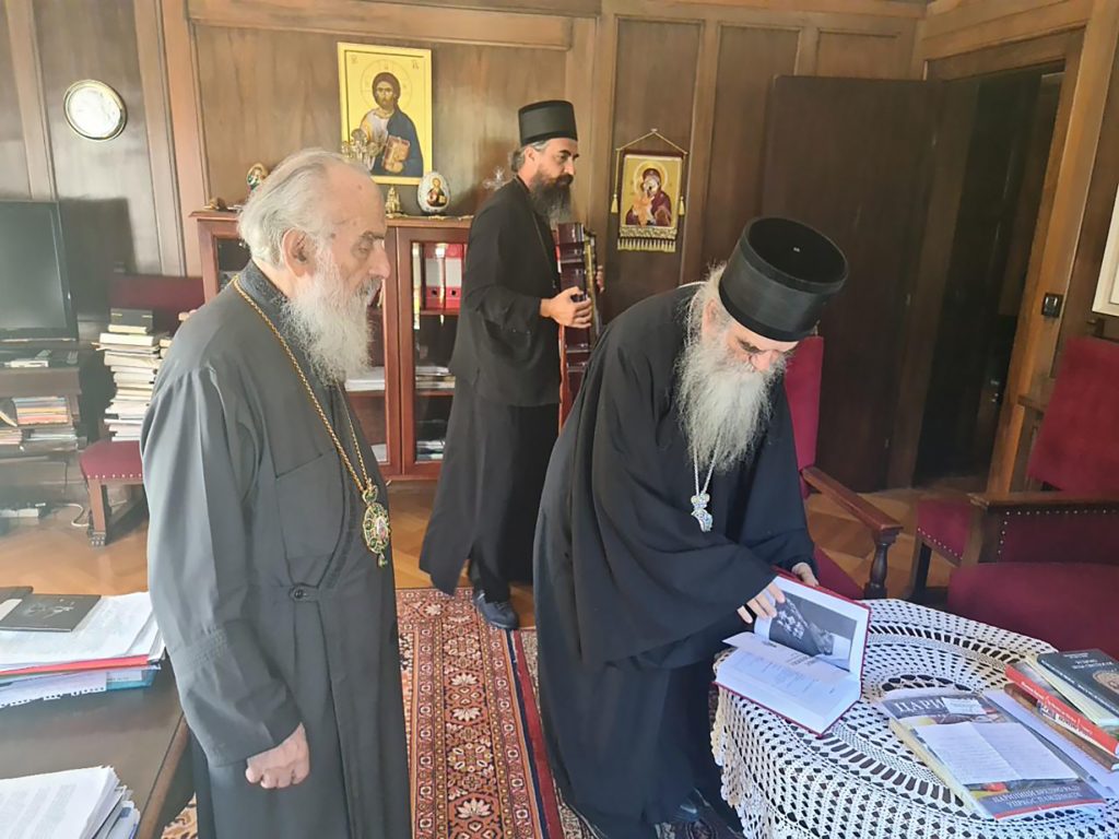 Patrijarh Amfilohiju: Čujem da nisi poželjan u Beogradu…