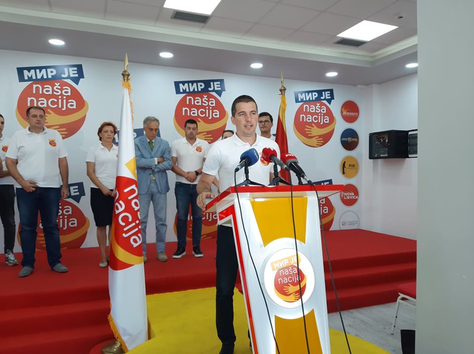 Bečić: Nuhodžić, Veljović, Lazović i drugi funkcioneri da mirno predaju vlast
