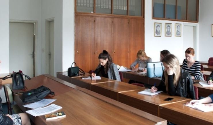 Fakulteti zaduženi da kontrolišu nošenje maski, studenti da mjere temperaturu