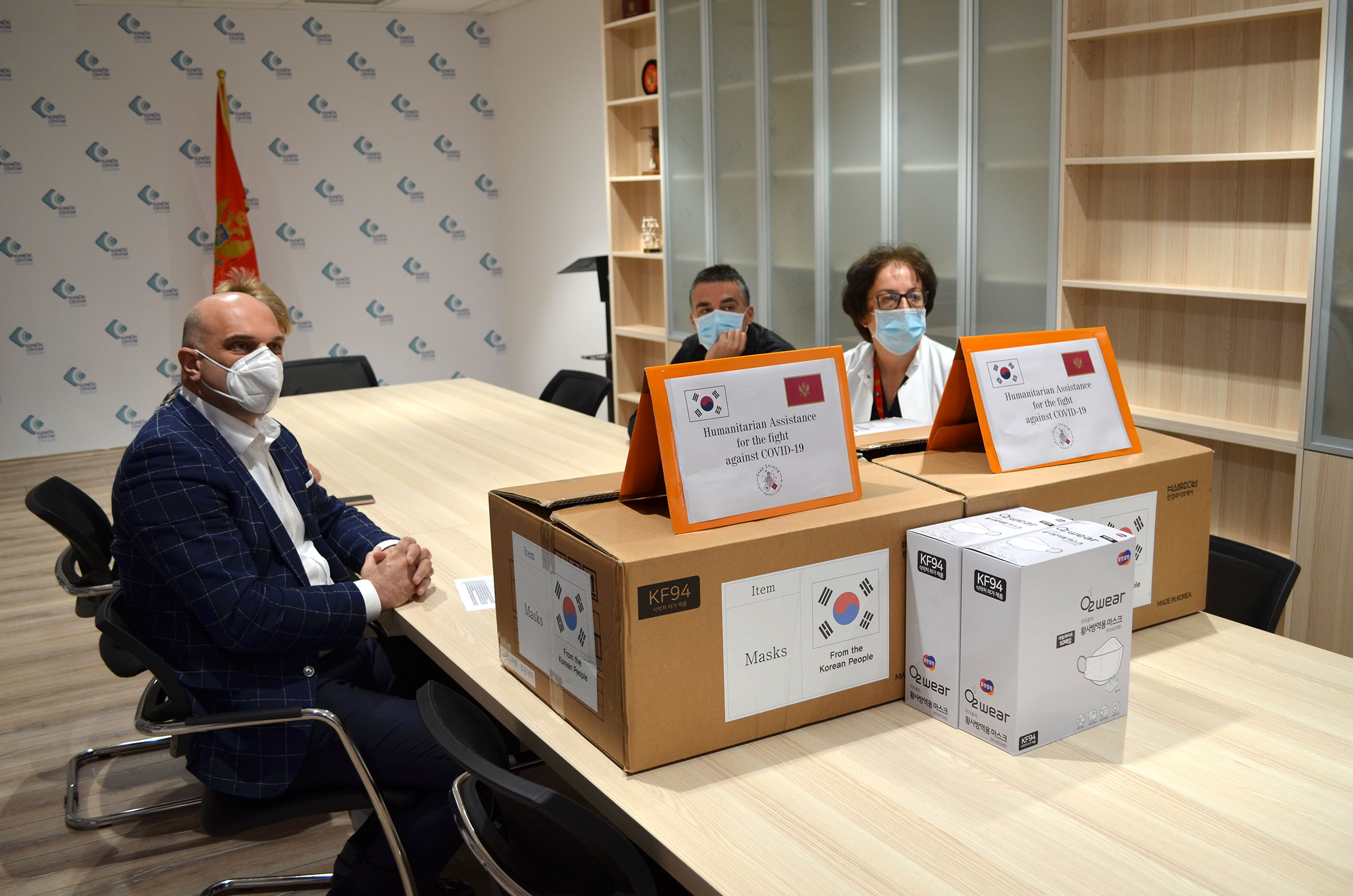 Koreja donirala 277.000 zaštitnih maski za podršku borbi CG protiv COVID-19