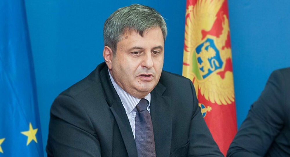 Radunović: Da URA manjinski podrži vladu, ako ne može da kontroliše šoviniste u svojim redovima
