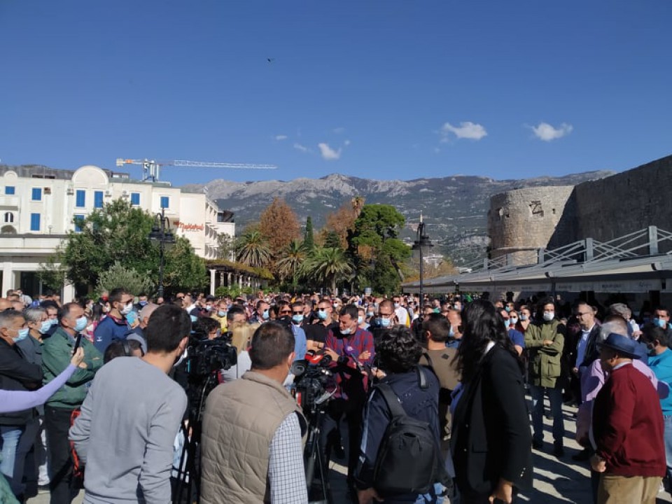 VIDEO: Ugostitelji Budve: Situacija alarmantna, moramo da nastavimo da radimo jer smo na rubu egzistencije