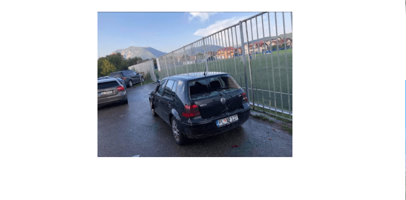 Demoliran automobil navijača iz Plava: Huligani u Beranama vrijeđali ekipu Jezera na vjerskoj osnovi