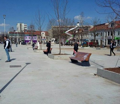 Otvaraju se kafići i škole u Nikšiću i Pljevljima