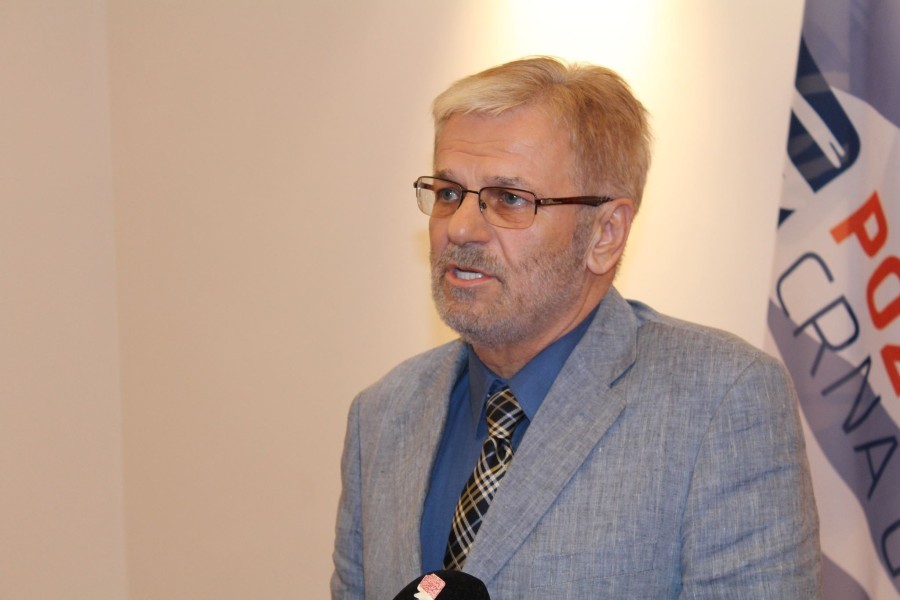 ĐONOVIĆ: Mandatar i apostoli u kolu koje ne znaju da igraju