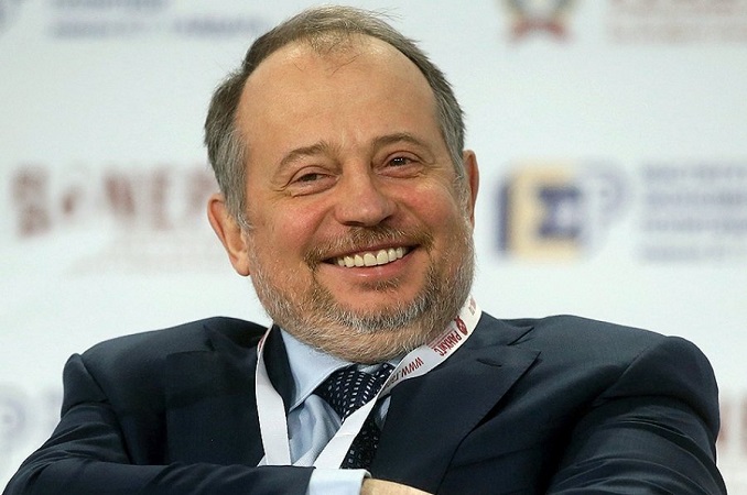 NAJBOGATIJI RUS: Počeo je kao radnik u rudniku, sad ima 22 milijarde dolara!