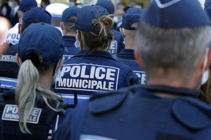Novi napad u Francuskoj, nožem na policajca
